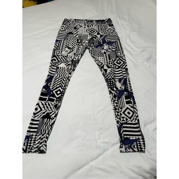 Nightmare before Christmas Lularoe leggings tall and curvy leggings - Picture 4 of 5